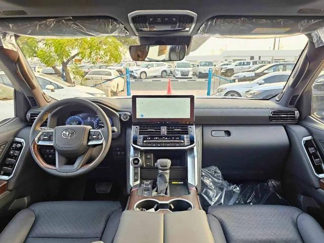 2026 TOYOTA LAND CRUISER VX LC300 | 4.0L V6 PETROL back