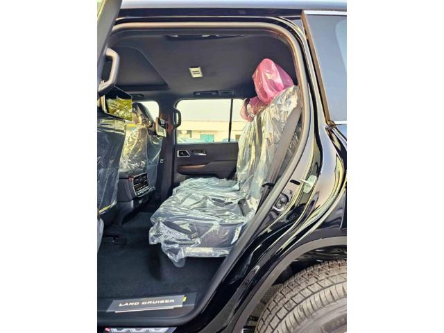 2026 TOYOTA LAND CRUISER VX LC300 | 4.0L V6 PETROL
